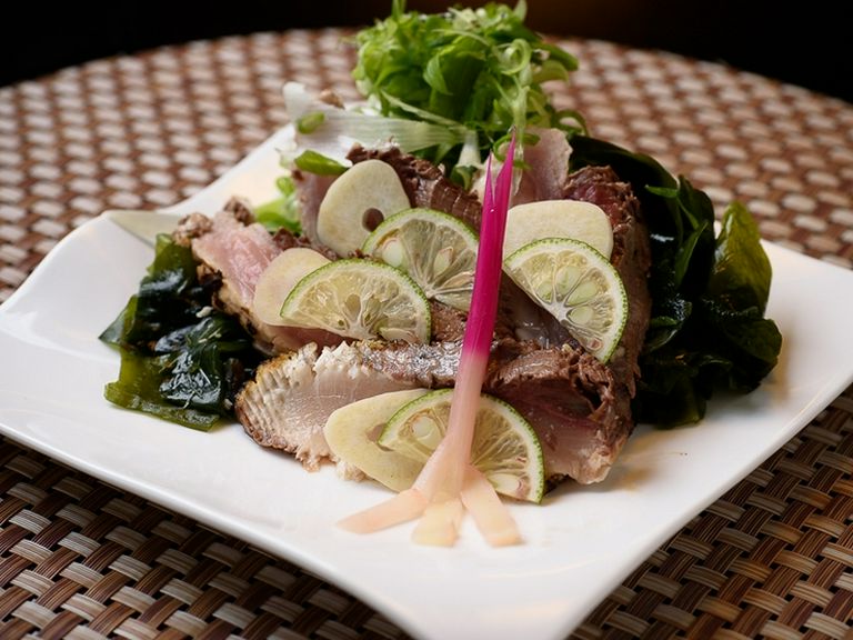 宇和海産の脂がのったブリの旨味を堪能『宇和海産ぶり潮タタキ』