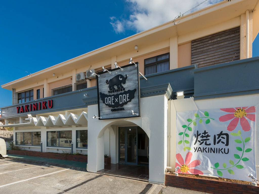 リゾート地のおしゃれな焼肉店