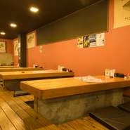 明るい色合いの温かみのある店内は、ゆったりとくつろげる空間。気取らず飾らず、普段使いのデートに利用できます。家庭的な雰囲気の中にいると、二人の心もほっこり。