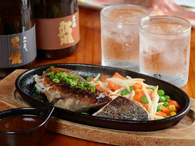 奄美黒糖焼酎や鹿児島の芋焼酎が充実した品揃え