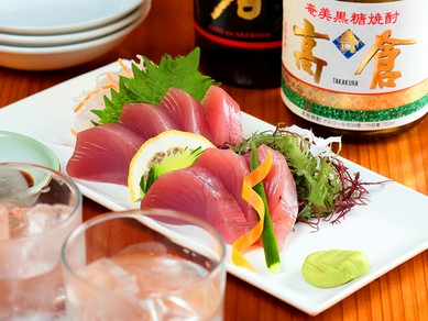 カップルにオススメ！アットホームな雰囲気の店内にカウンター席