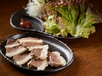 サニーレタスをまいてお味噌をつけて