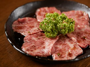 本場の石垣牛をメインに、三崎牛や石垣産黒毛和牛もご提供