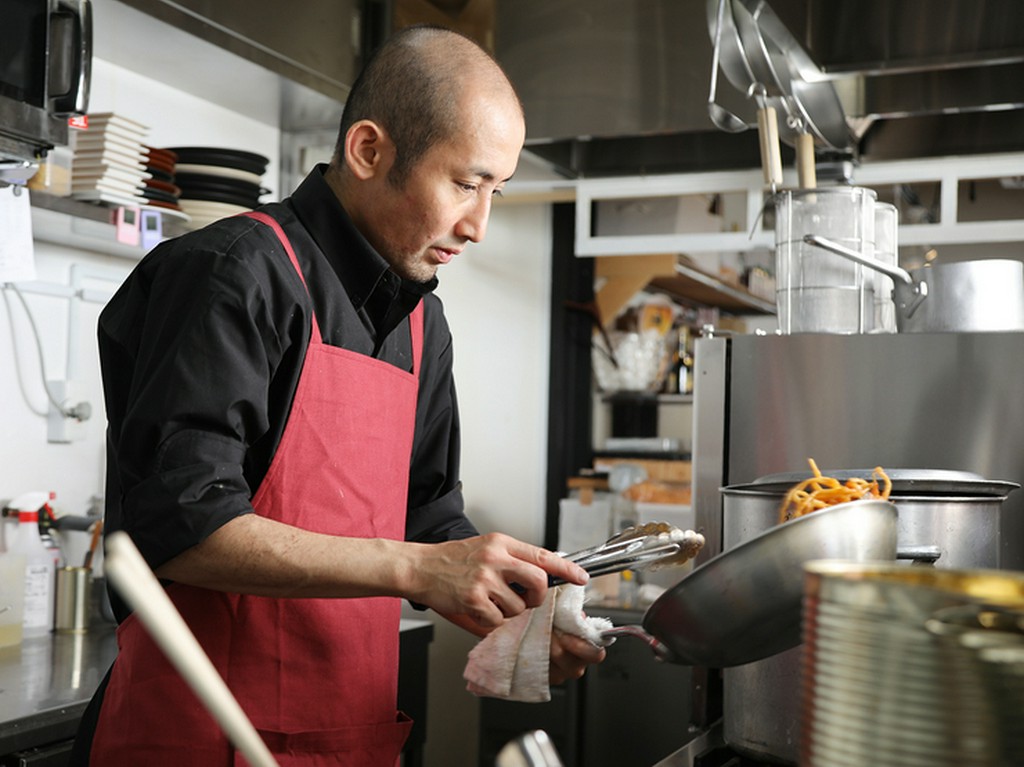 誰でも気軽にイタリアの大衆料理を。笑顔で楽しんでください