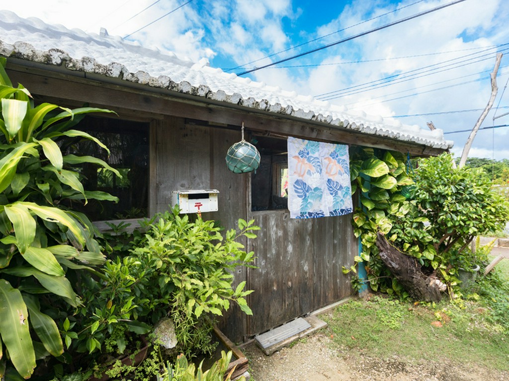 地元に愛される不思議なネーミングと外観