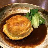 あぐー豚　軟骨ソーキのパイ包み BBQソース