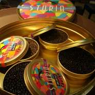 フランス・アキテーヌ産フレッシュキャヴィアの食べ比べ