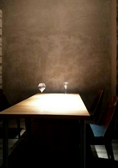 食事とワインをゆったりと楽しめる