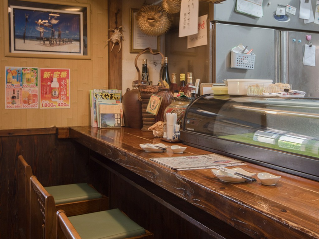 地元のスタッフに直接石垣島のことを聞くことができる