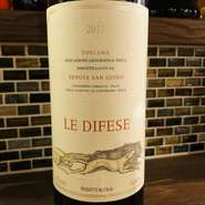 イタリア　トスカーナ州ボルゲリ　カベルネソーヴィニヨン種　サンジョベーゼ種