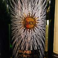 イタリア　トスカーナ州
ブルネロディモンタルチーノ種100％