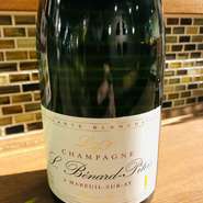 フランス
シャルドネ種、ピノノワール種、ピノムニエ種