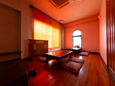 16名まで利用できるお座敷タイプの個室も完備