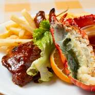 肉と魚の両方を堪能できる、贅沢な『チキン＆ロブスター』