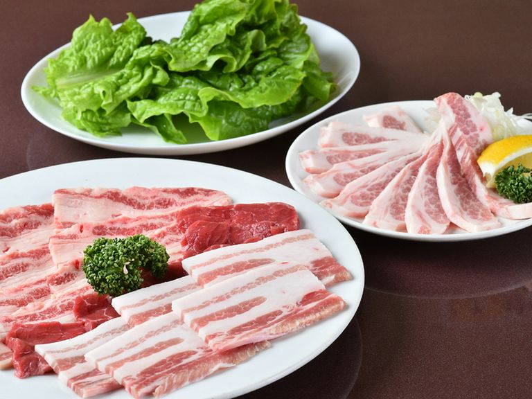 食材の仕入れは料理人ならではのこだわりで