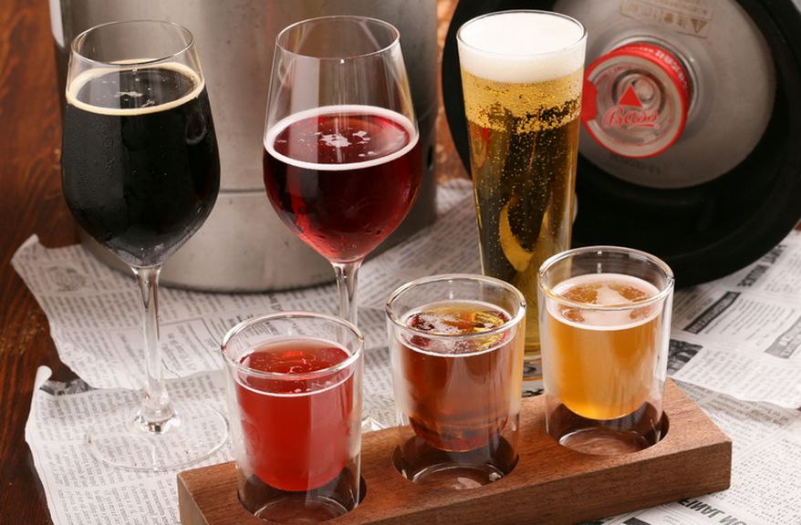 日本や世界のクラフトビールが33種類も楽しめる!