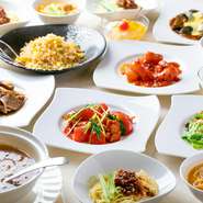 【大人】2,700円【小学生】1,350円【幼児(3～5歳)】750円
単品と同じ内容のものをオーダーできる食べ放題プラン！30種類以上の豊富なメニュー！
◆120分制（ラストオーダーは30分前）
+300円でドリンクバー付に。