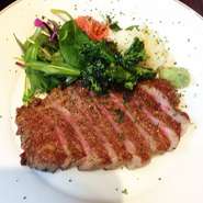 特製山椒とジンジャーのソース、京の都もち豚ロース