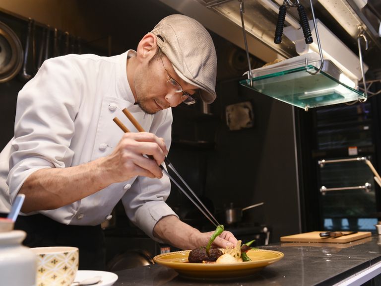 肩肘張らず、リラックスできるくつろぎの空間を提供