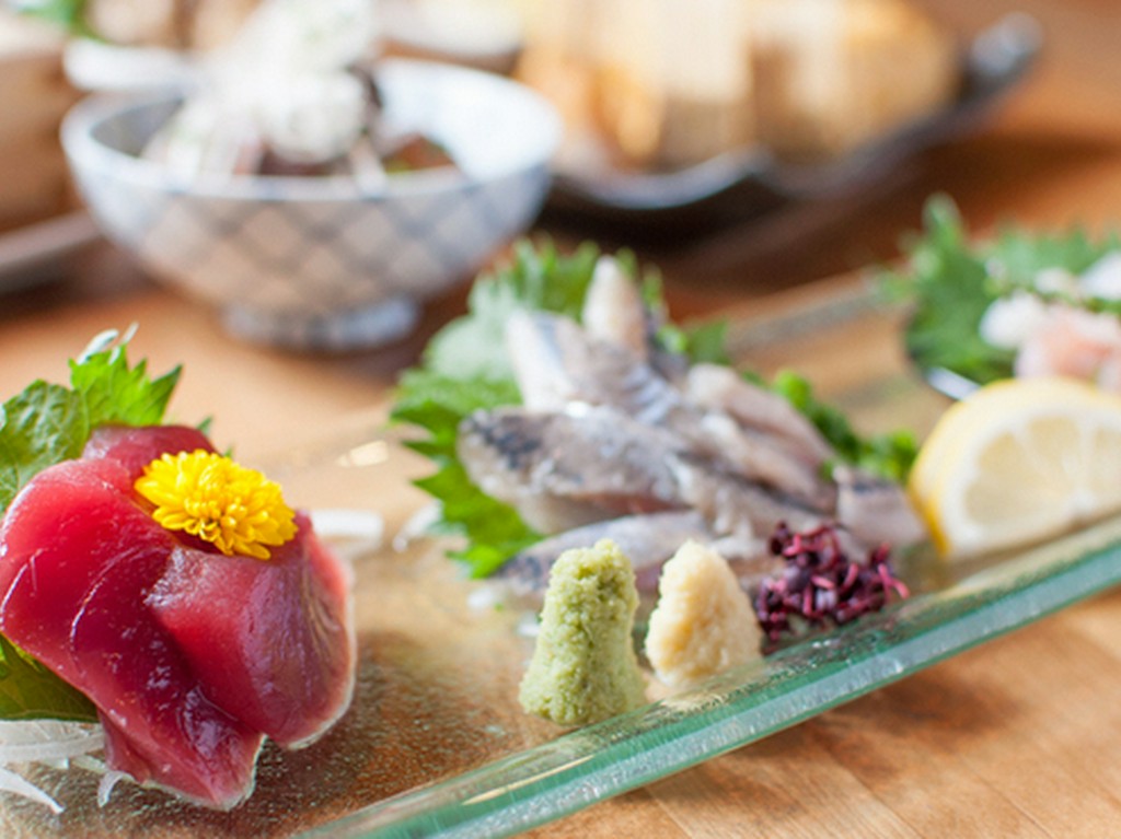 市場直送！旬の鮮魚を使った『旬の刺し盛り』