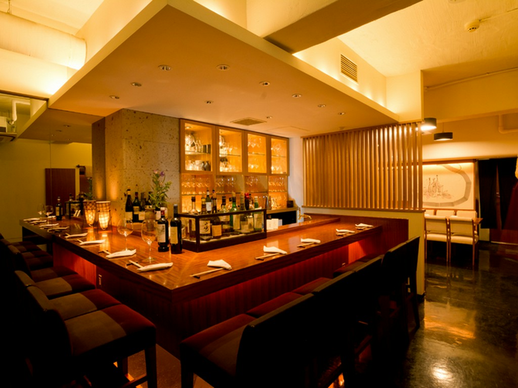 都会の喧騒をわすれさせるお店