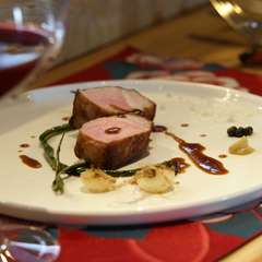 こだわり素材によるフレンチ技法のメニューも堪能できる