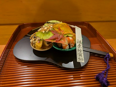 旬の食材とこだわりの盛り付けで季節の変化を感じる『八寸』