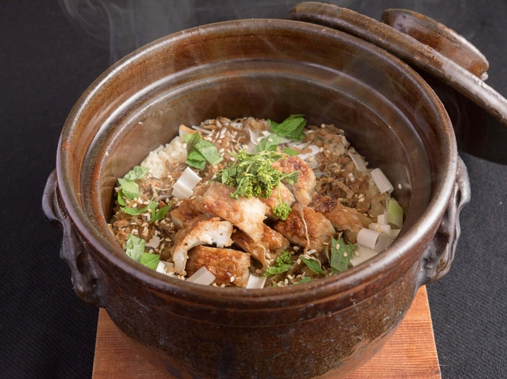 食べごたえ抜群！　旬の魚とお米がマッチした『鱧の土鍋ご飯』