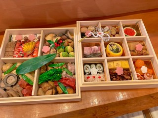 令和9年おせち料理のご予約は10月1日から承らせて頂きます