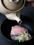 繊細な甘みの湖魚のお造りには自家製発酵調味料、養生スープも近江牛も！と六根が凝縮したコースです。