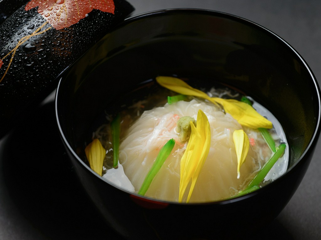 心がほどけていく滋味。凛と澄んだ出汁と旬食材で紡ぐ『煮物椀』