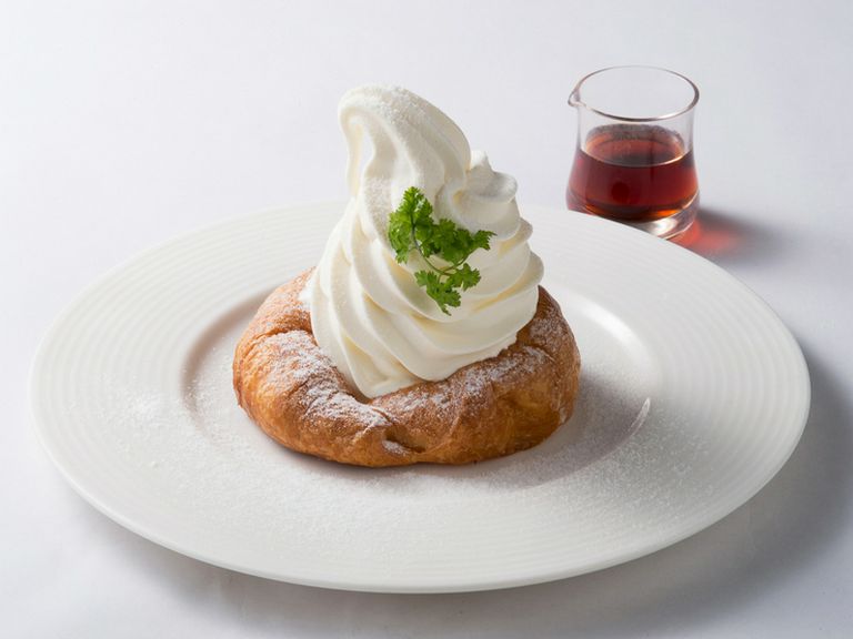 さくさくとなめらかが手を取り合って生み出す絶妙な食感が魅力的『うふふクロワッサンソフト』