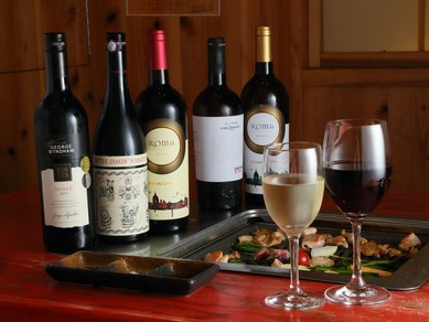 ソムリエが厳選する銘酒。料理との相性も抜群