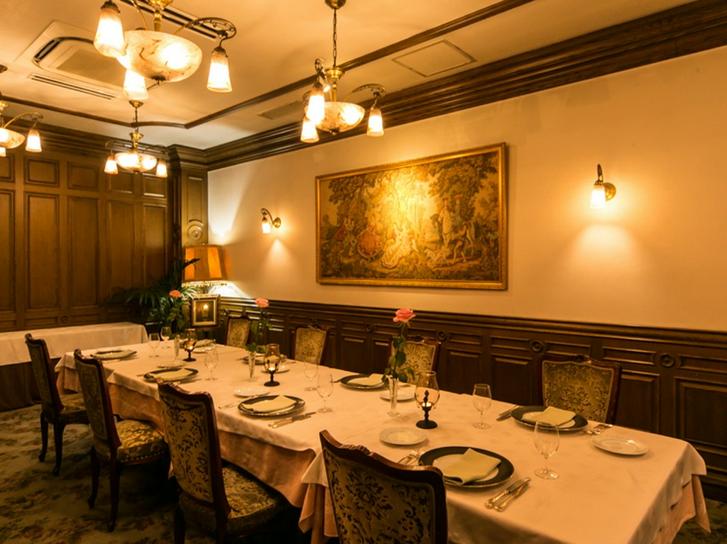 いつもよりおしゃれをして、お姫様気分で乾杯