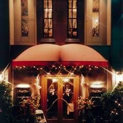 入る前から期待にドキドキが止まらない、素敵な佇まい