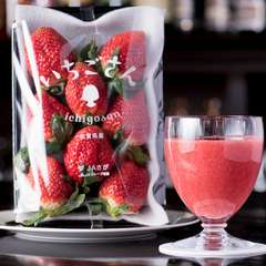  さがほのか以来、新品種のブランド【いちごさん】を使用した【苺のカクテル】です。 strawberry cocktail