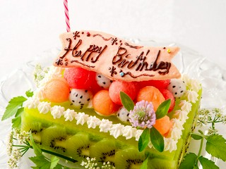 手作りのスクエアケーキ