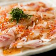 新鮮な真鯛を贅沢にカルパッチョ♪
ハーフ…495円