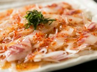 新鮮な真鯛を贅沢にカルパッチョ♪
ハーフ…495円