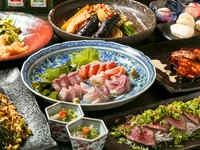 旬の贅沢食材も盛り込んだ、豪華なおまかせコース。その日に仕入れた食材を使用するので毎日違うメニューに