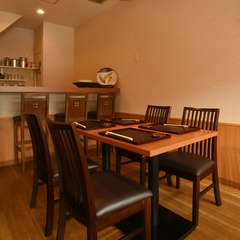 木がふんだんに使われた、優しさに満ちた空間