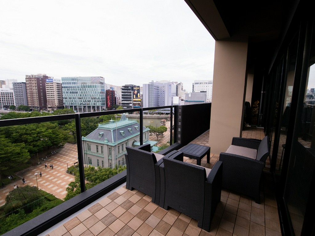 開放的なテラス席はデート気分を盛り上げてくれます			