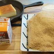 ひまわり乳業様とのコラボレーション!!
”コーヒー牛乳”味が新登場!!
※かき氷単品は200円引き

