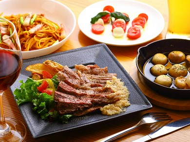 忘新年会などお集まり事にもオススメ♪飲み放題付きの各種コース