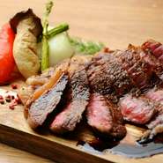 青森牛のサーロインです。
程よくサシが入っていてとても柔らかくてジューシーです。