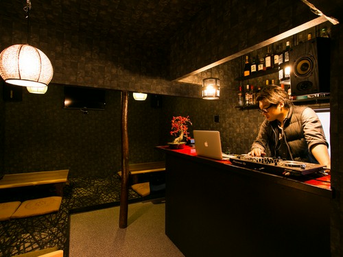 イベントに大活躍のDJブース