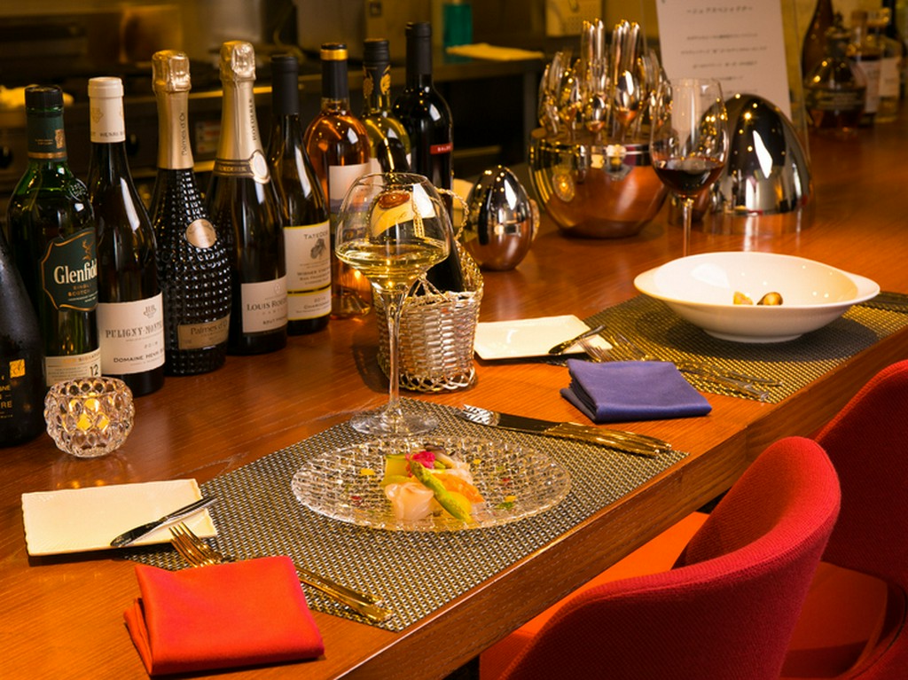 素敵なシーンを彩る、上質な空間や調度品