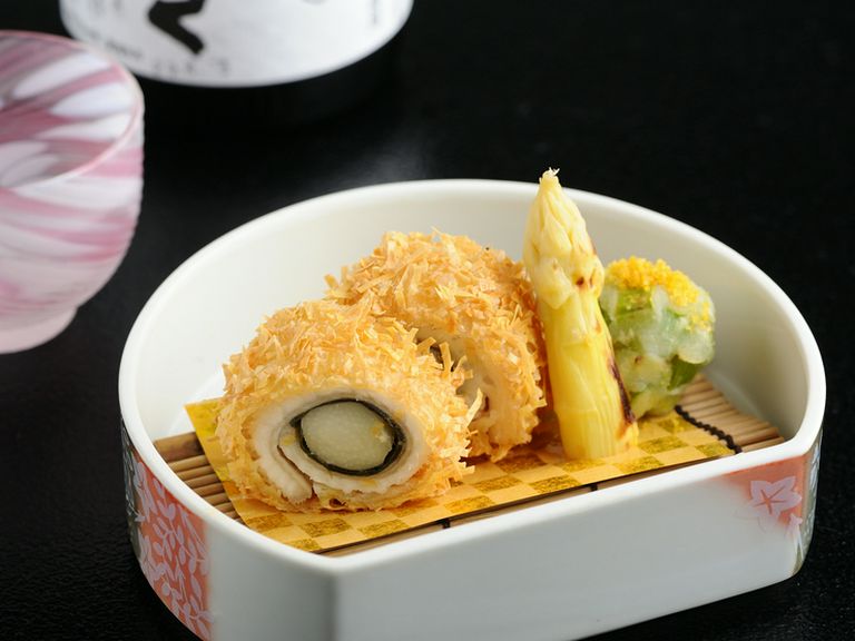 穴子ホワイトアスパラ磯辺巻、糸湯葉揚 グリーンアスパラ団子