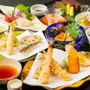 『造里』を筆頭に、『海老パン挟み揚げ』、『季節の魚菜』など10種類の天ぷら、〆、甘味までセットされた充実ぶり。数種類から選ぶことができる『食事』・『デザート』も魅力的です。