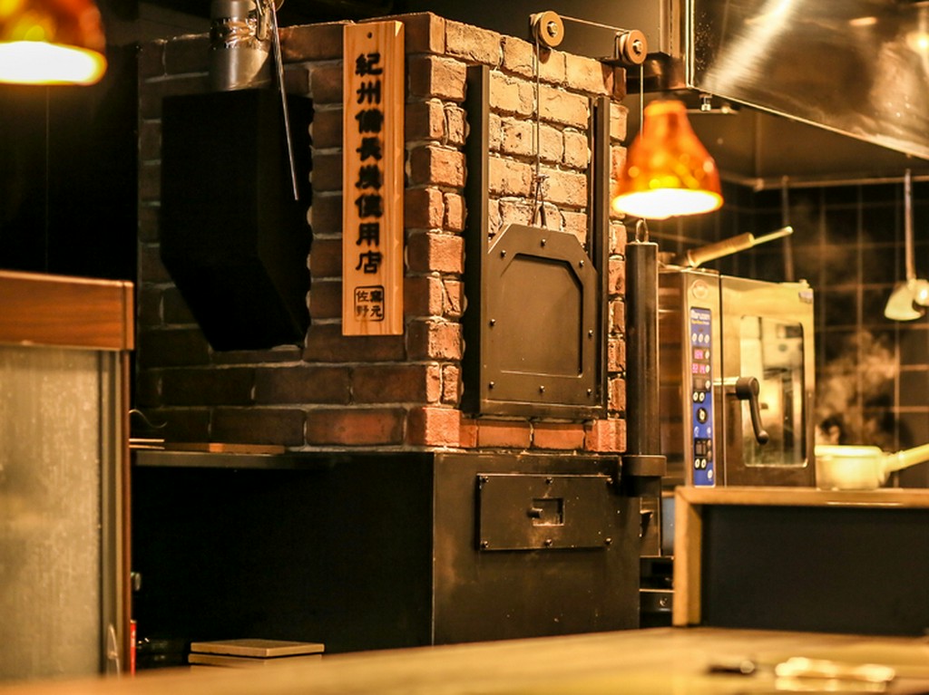 特注の”炉釜”で焼き上げる神戸牛の、新しいおいしさ